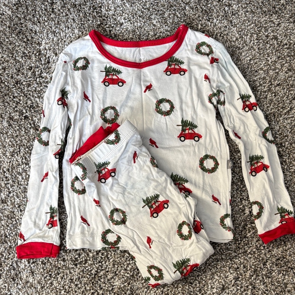 Kyte BABY Wreath Print Red and White Holiday Pajama Set